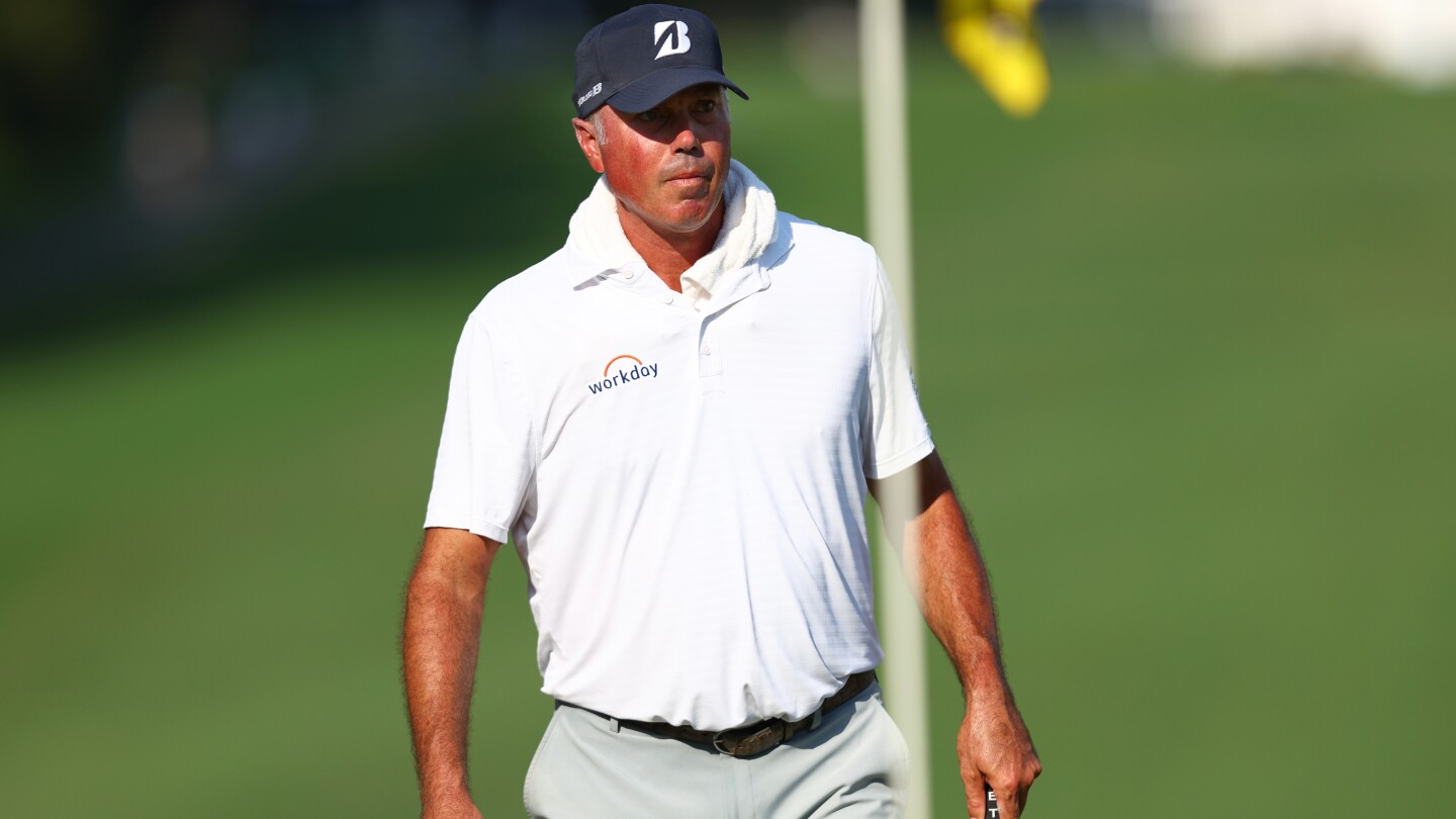 Needing win to extend playoffs streak, Matt Kuchar takes lead at delayed Wyndham