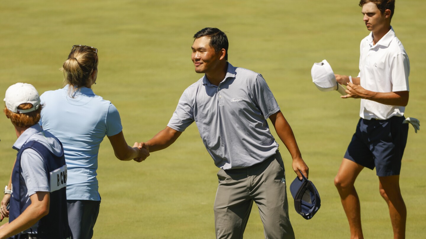 Last year’s Cinderella is leading the U.S. Amateur