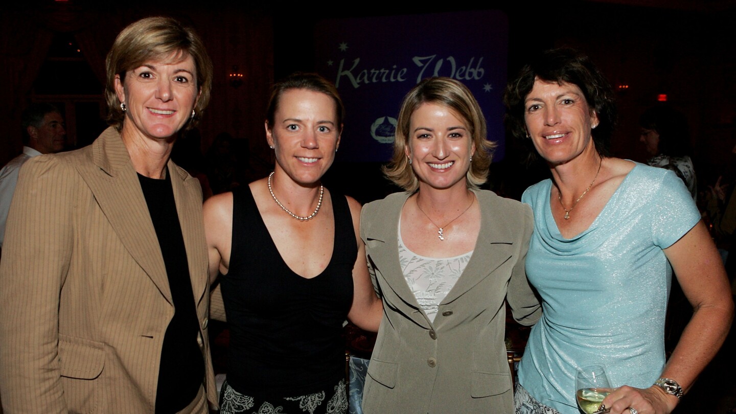 Who is in the LPGA Hall of Fame and how do players qualify?