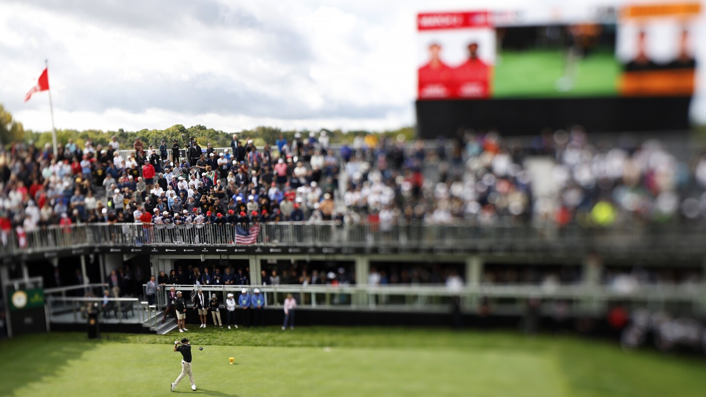 2024 Presidents Cup: Day 2 foursomes at Royal Montreal