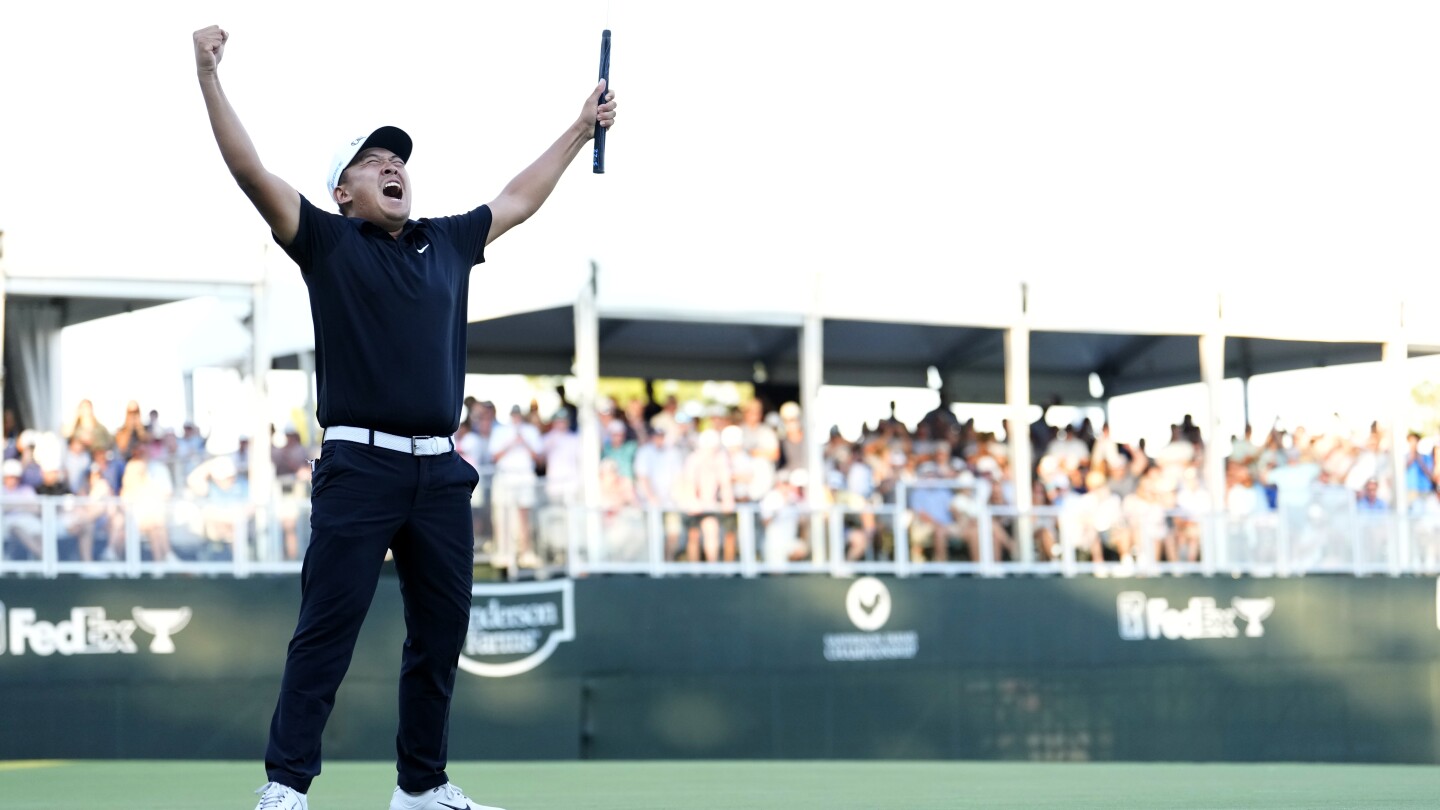 Kevin Yu defeats Beau Hossler in playoff for first PGA Tour win at Sanderson Farms