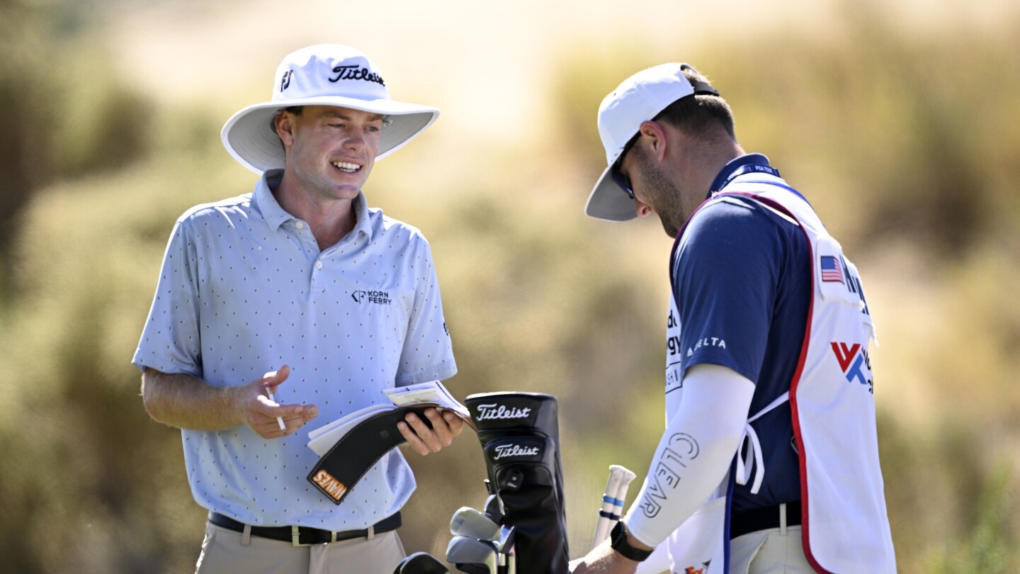 FedExCup Fall update: Joe Highsmith moves off 125 bubble; Nico Echavarria on cusp of Aon Next 10