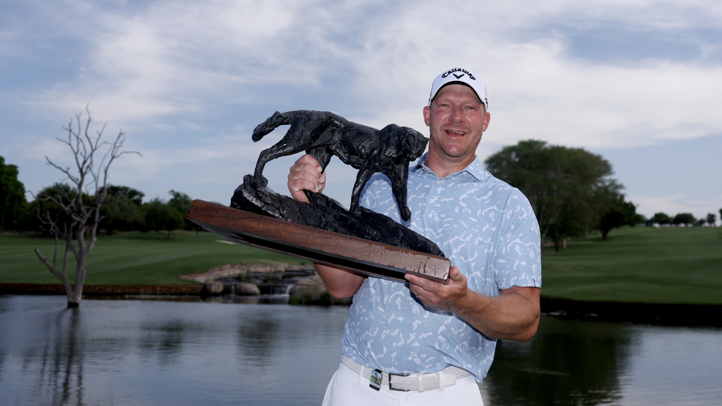 South Africa’s Shaun Norris overcomes six-shot deficit to win Alfred Dunhill Championship