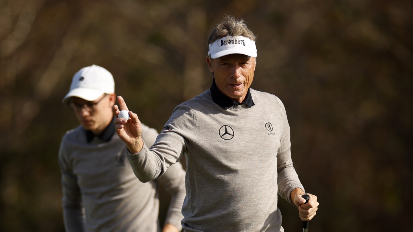 Bernhard Langer, son take down Tiger and Charlie Woods in PNC Championship playoff