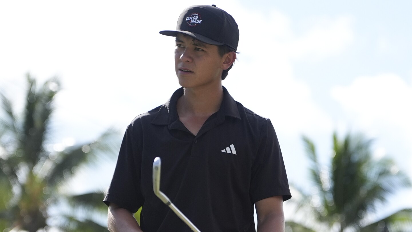 A 17-year-old from Maui is in early contention at Sony Open