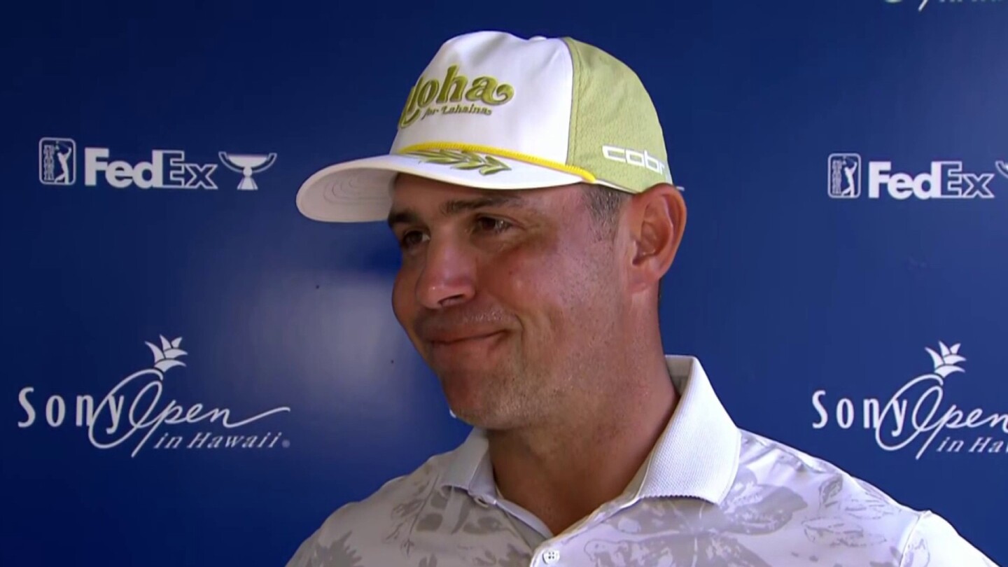 Gary Woodland in a good place at Sony Open in Hawaii