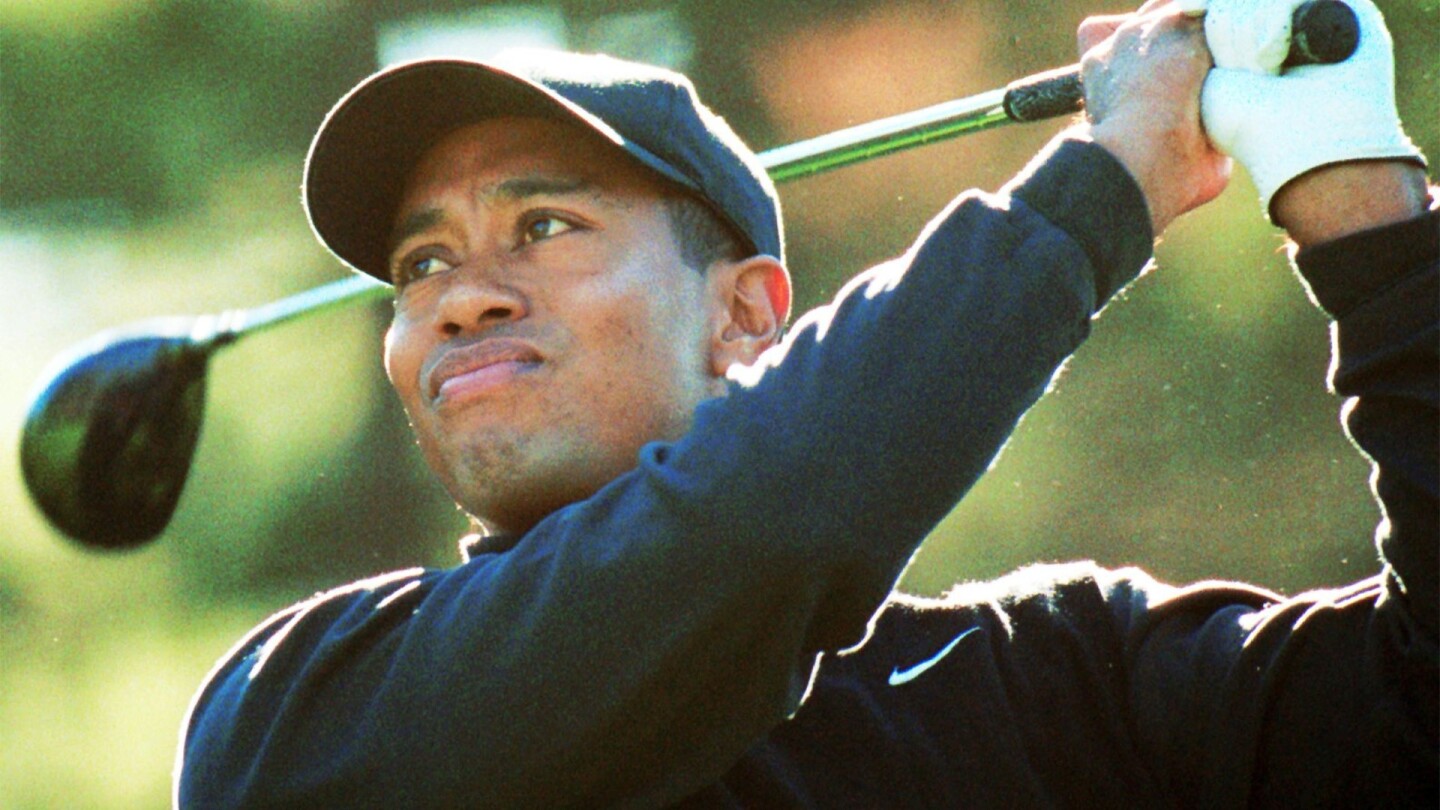 Tiger Woods’ electric 2000 season started at Kapalua 25 years ago