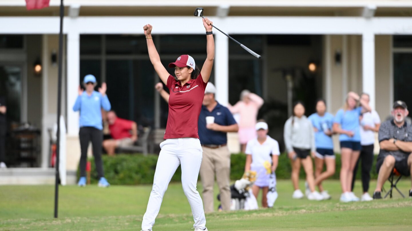 South Carolina’s midseason arrival Eila Galitsky takes down world No. 1 Lottie Woad – again